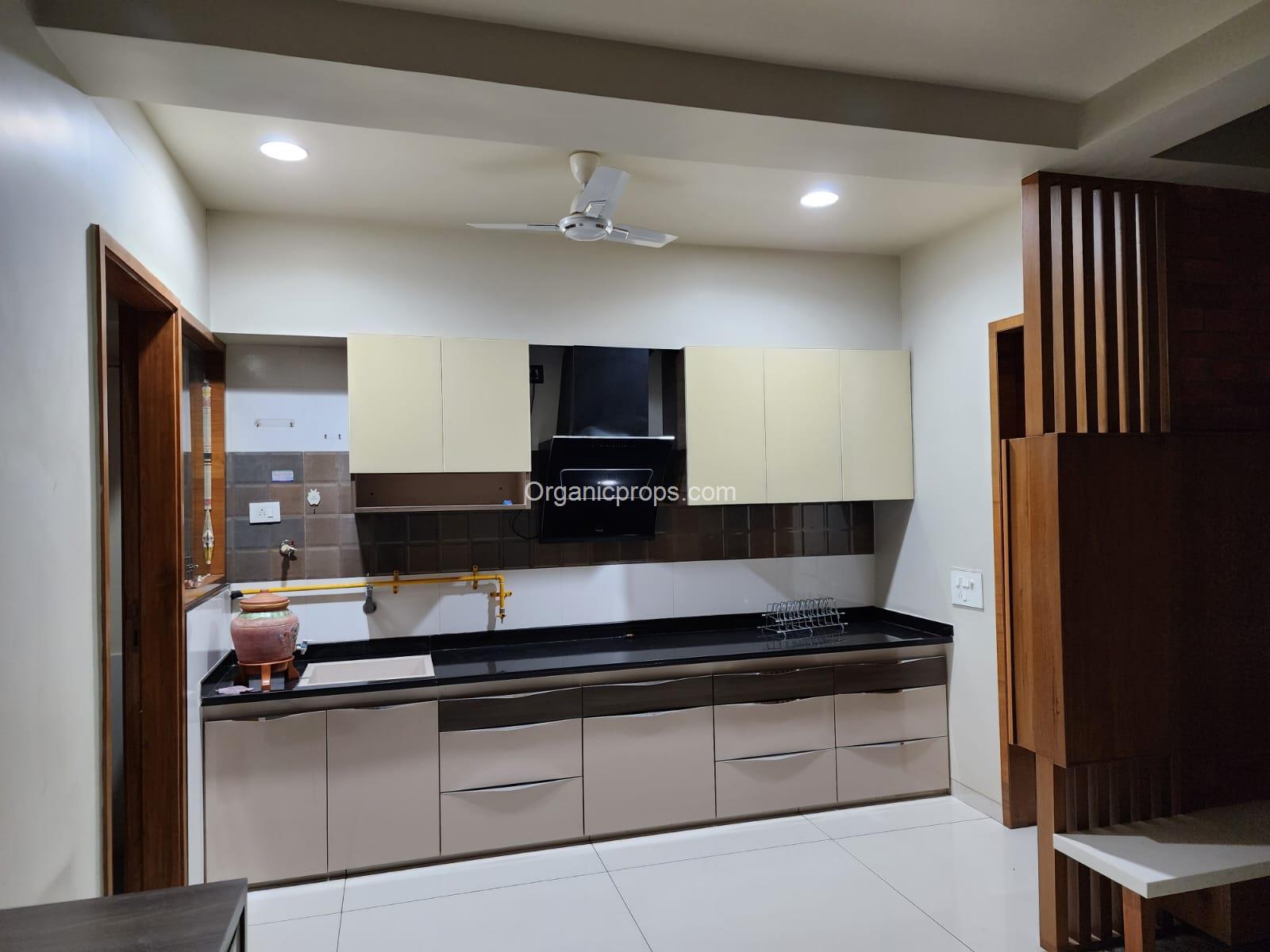 3 BHK LUXURIOUS FLAT ON SALE